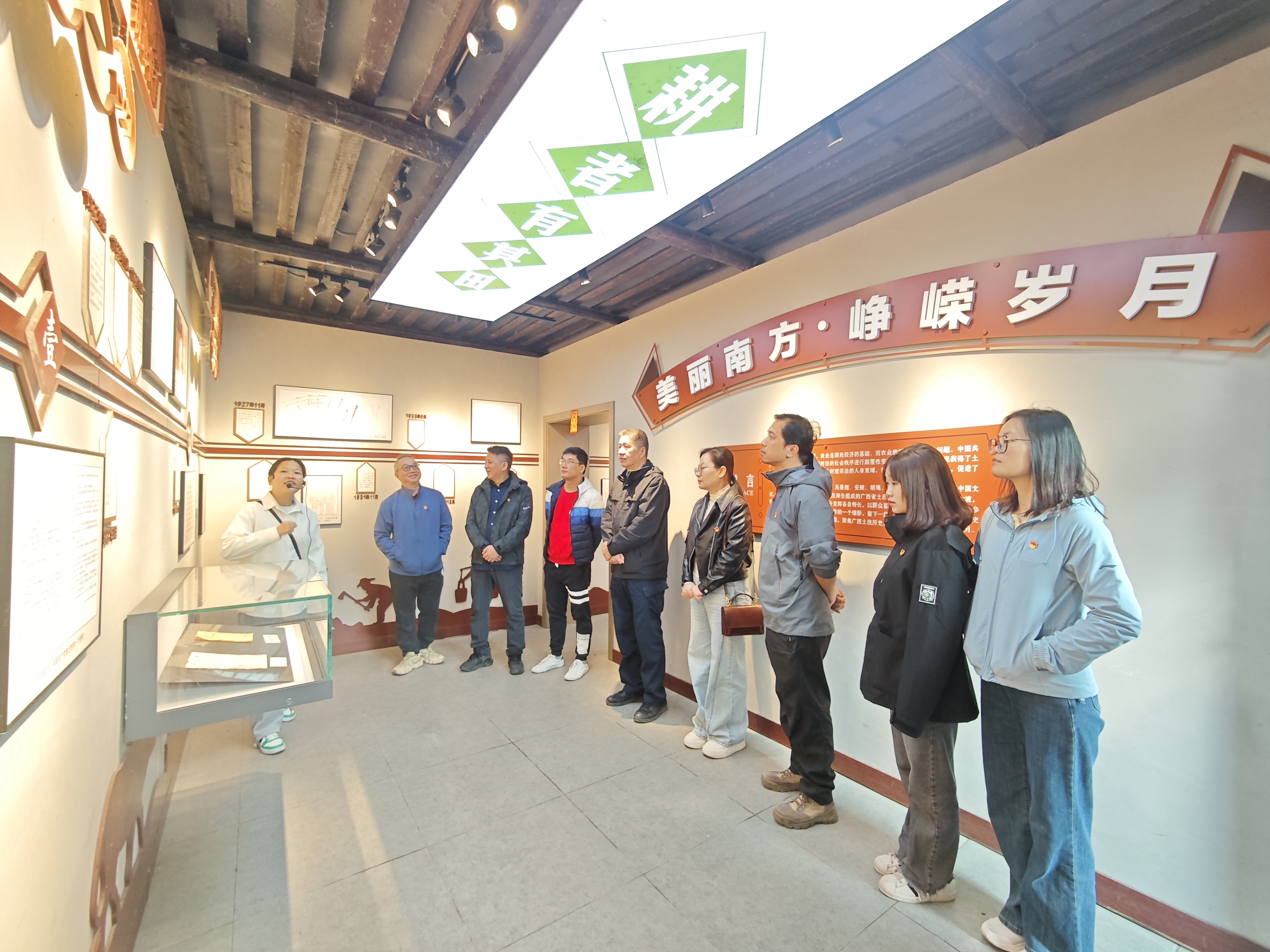 黨建引領(lǐng)聚合力，踐行初心暖民心—— 市排水公司開(kāi)展2024年在職黨員“走街巷、訪(fǎng)民情、促發(fā)展”活動(dòng)