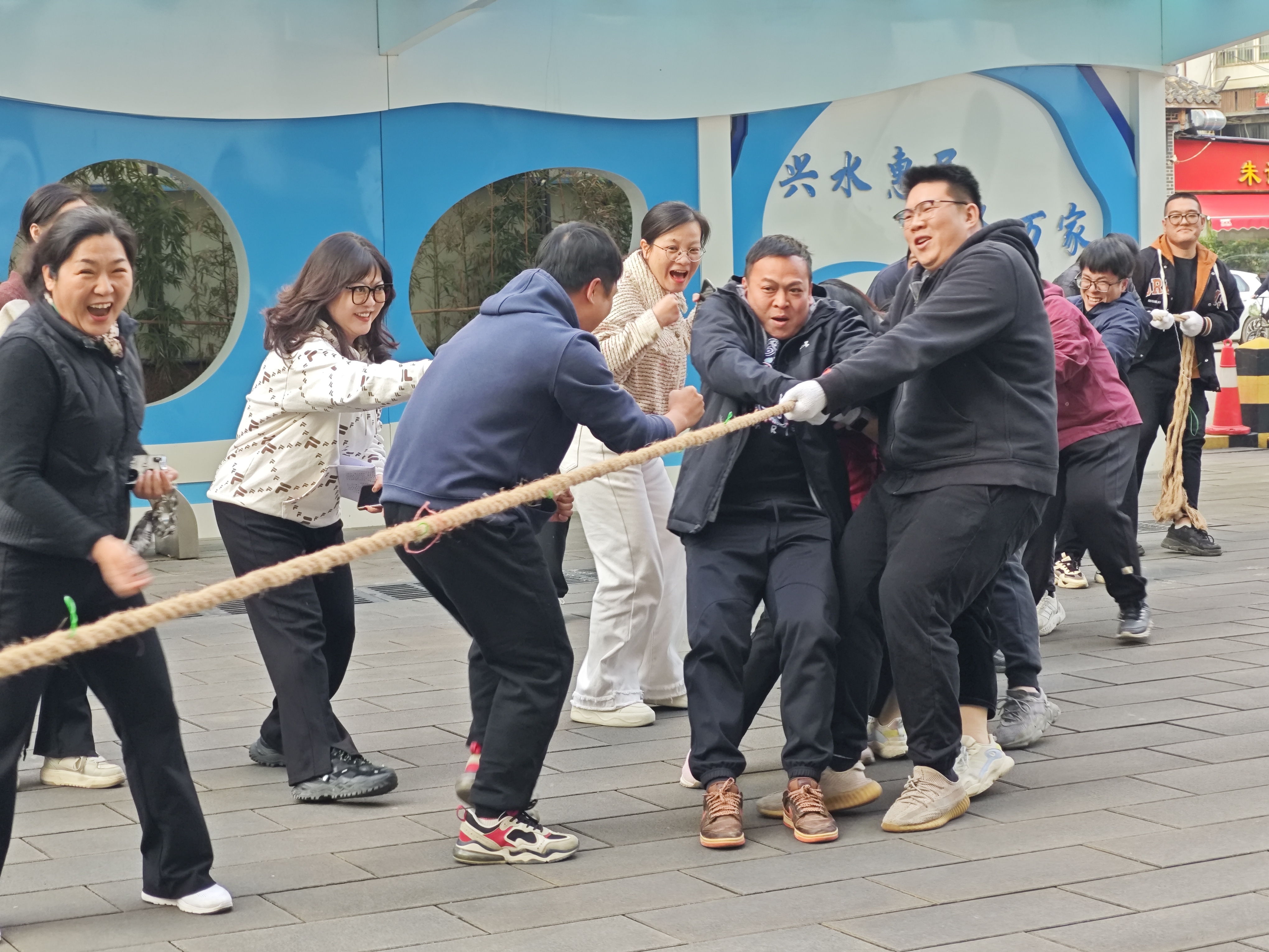 當民族團結遇上趣味運動(dòng)，看“石榴花”綻放
